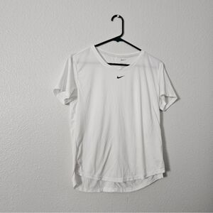 Nike Women's White Sports Top Sz S
